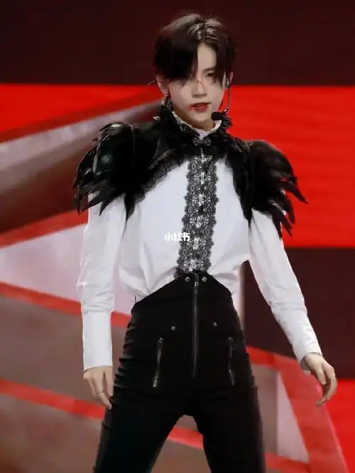 青春有你2陆柯燃mama直拍