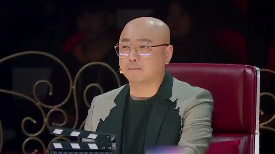 谢娜上《我就是演员》当导师,流着泪说台词,徐峥眼眶红了