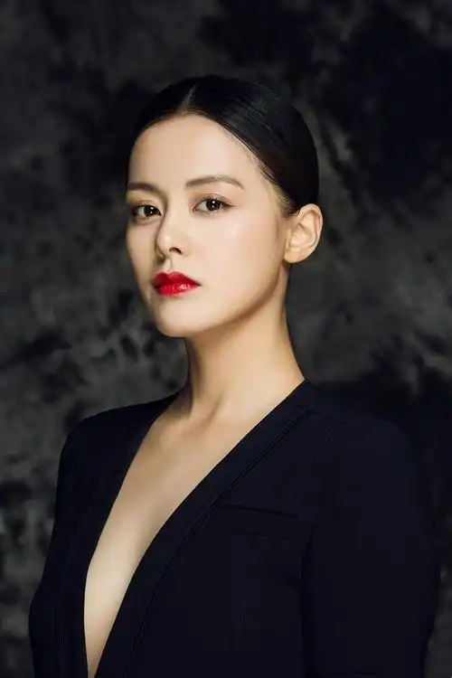 王力可不是不红而是在另一个圈子里正红得发紫