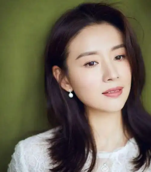 董洁颜值巅峰照片董洁身材照