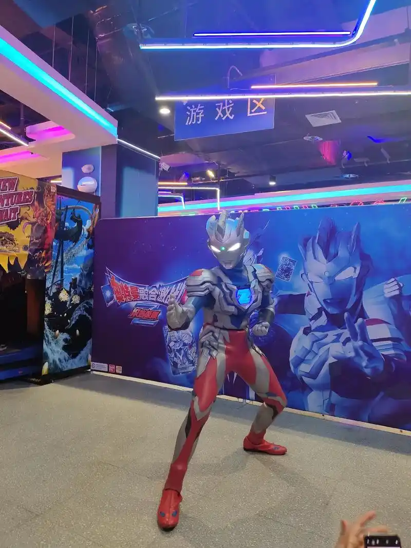 两次泽塔见面会挑选的毕竟帅的图片#泽塔奥特曼 #抖音图文来了 - 抖音