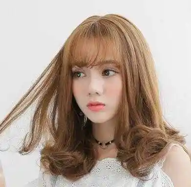 最新减龄显瘦梨花头内扣式短发图片