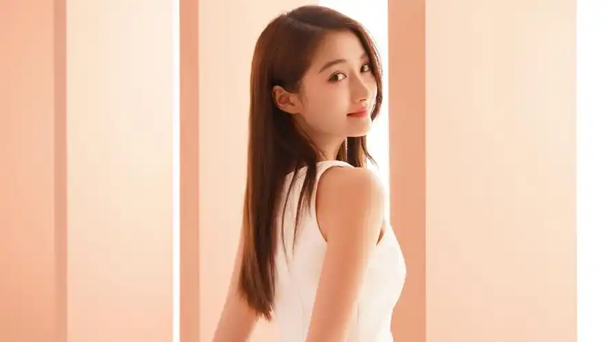 都市丽人代言人-关晓彤