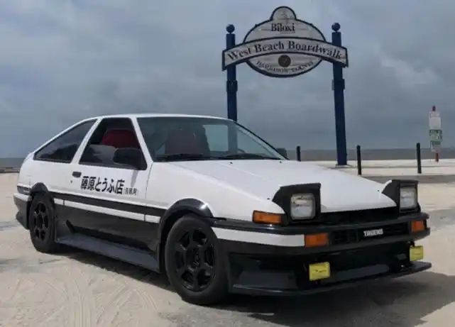 盘点头文字d中的三款经典赛车第一款是很多人的情怀