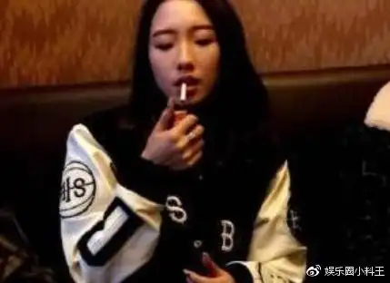 孟美岐抽烟,还被爆改名字,最近风波黑料不断!孟美岐吴宣仪前途堪忧