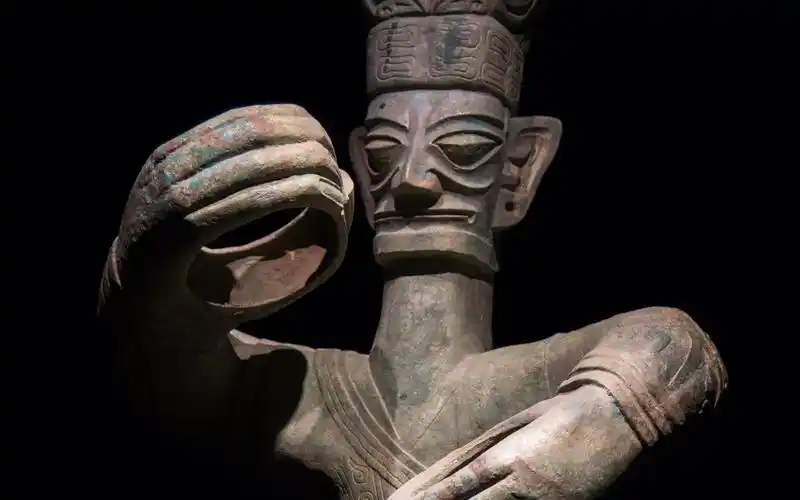 三星堆发现让世人震惊,4500年前蜀地发生了什么?这猜测应该合理