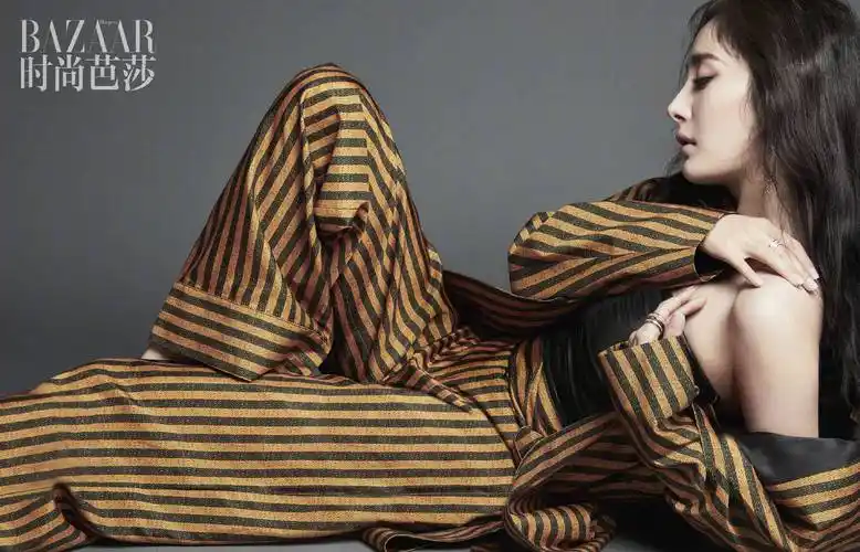 "戒了情绪,还是会泪奔"|时尚芭莎|雅诗兰黛|红唇_新浪新闻