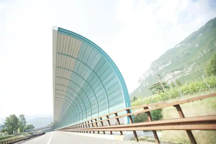 松夏耐力板声屏障的隔音效果有多好?