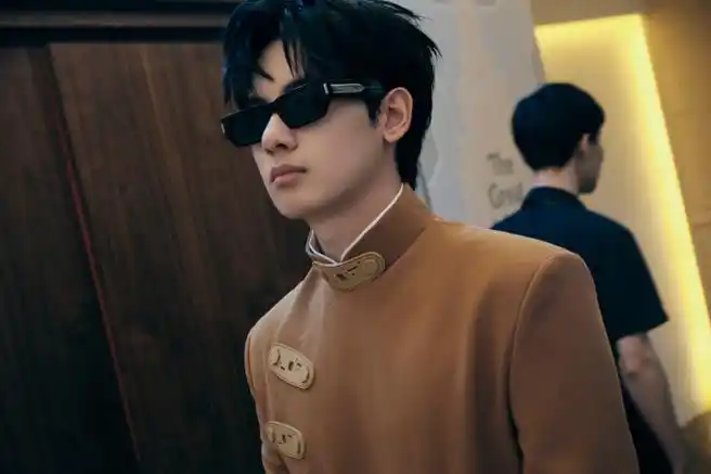 胡先煦与自己交手##智族gq创意大赏##智族gqcreative