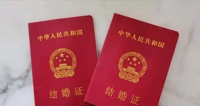 魏晨秀恩爱晒结婚证,好兄弟纷纷送来祝福,只有俞灏明有苦说不出