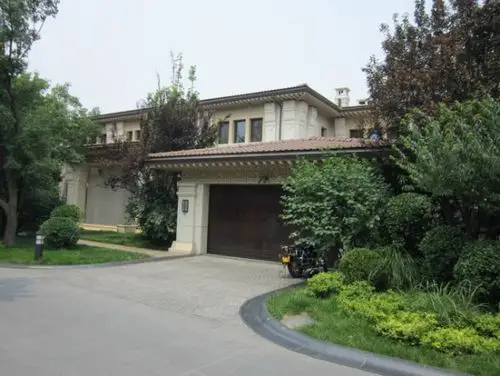 龙湖颐和原著 别墅 小区图片仅供参考