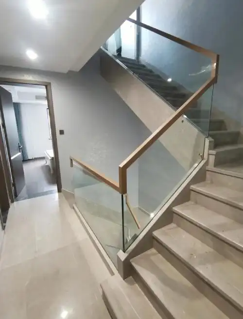 预埋槽玻璃楼梯扶手