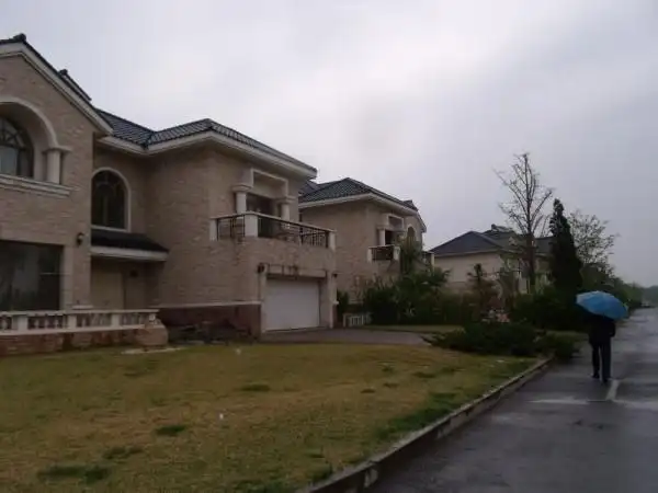 【麦田在线】翠湖双拼别墅,中心位置,超大花园,南入户 满五 北京二手