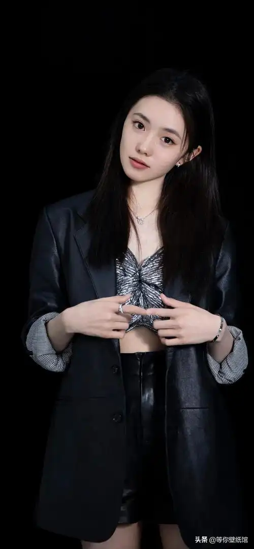 明星壁纸刘浩存