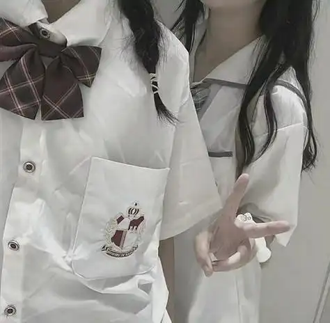 闺蜜头像四个人用的真人不露脸