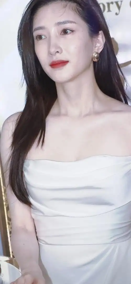 江疏影高清写真|江疏影_新浪新闻