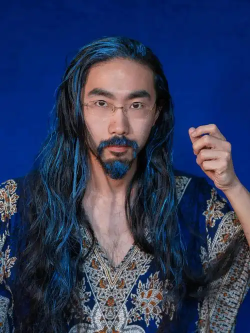 蓝色系  #波西米亚  #长发#男生留胡子  #玄幻  #朋克