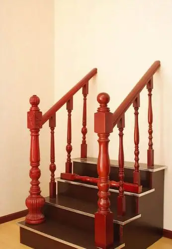 湖北武汉福森实木楼梯价格***多多