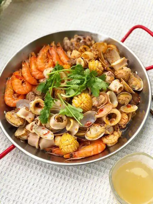 刺激味蕾让海鲜更加的有食欲,做法也超简单让小白秒变大厨!