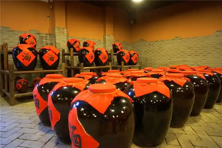 司马小烧酒坊传统工艺制酒