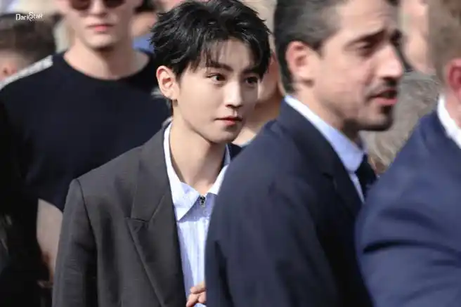 dark_star_王俊凯个人站