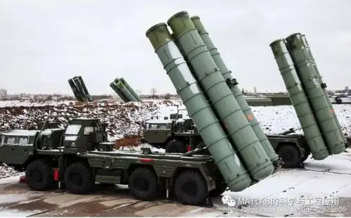 一架f-15c战斗机,典型的f-15装载了4枚aim-9响尾蛇导弹和4枚aim-120