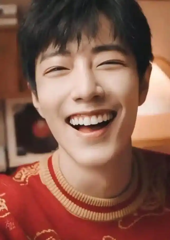 肖战 咱就说怎样才能漏那么多的牙还能笑的那么好看999917