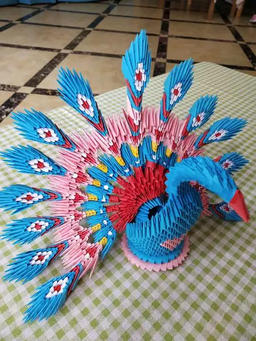 2019年第一届废物利用教师手工制作评比活动