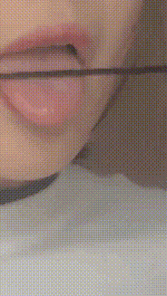 gif动图为什么睡觉时大腿夹着东西会让人更舒服这幅图告诉你哈哈哈