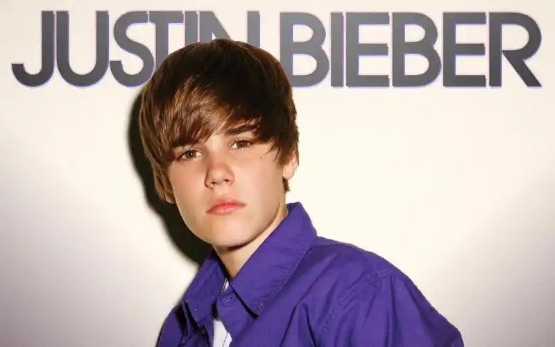 justinbieberbaby二胡版新人划水望君一笑