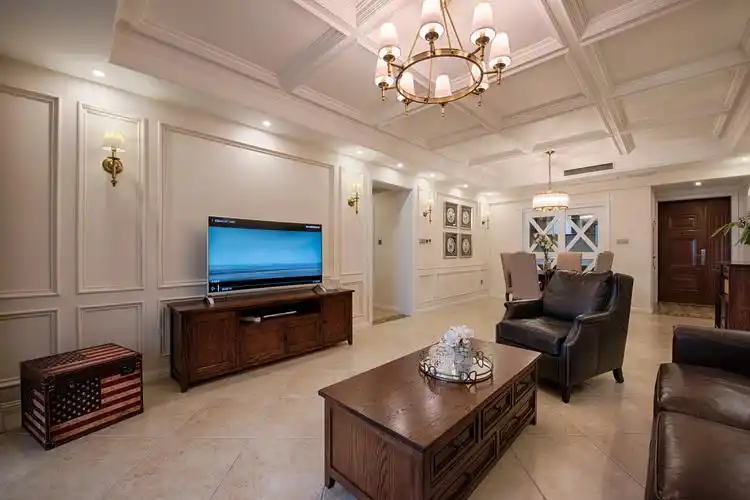 美式三居之家电视背景墙图片