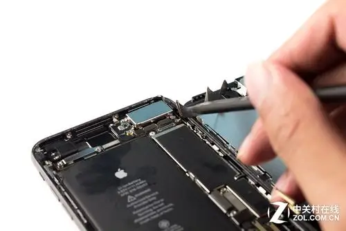 竟有76颗螺丝 iphone 7 plus百图拆解