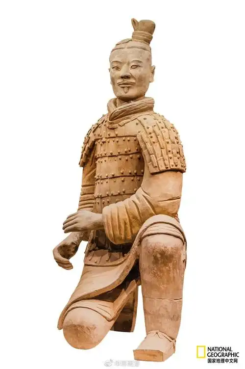 如何制作一个彩色的兵马俑?