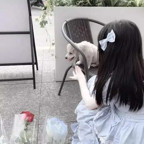 一眼看上去就很甜的女生头像