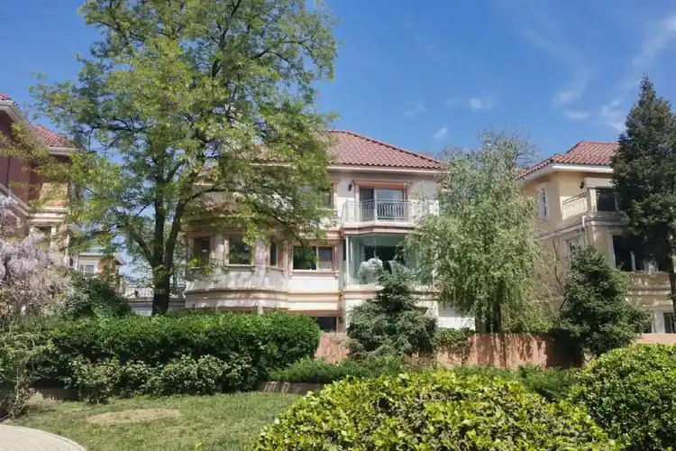 北京顺义区3000-5000万全新房花园地暖恒温恒湿带泳池明厨明卫合院