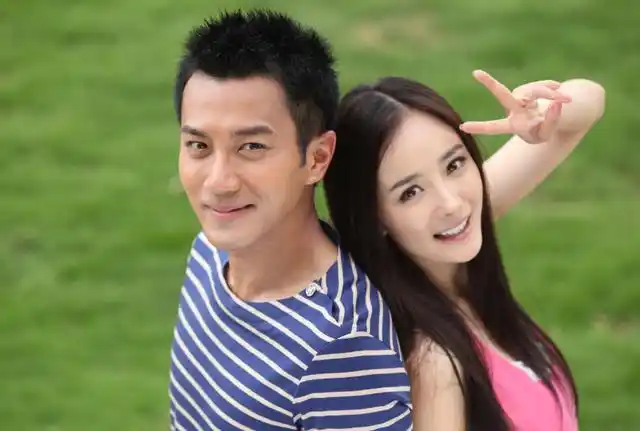 杨幂:17岁与成龙合作拍广告,成龙一句话让其片酬立马涨到100倍