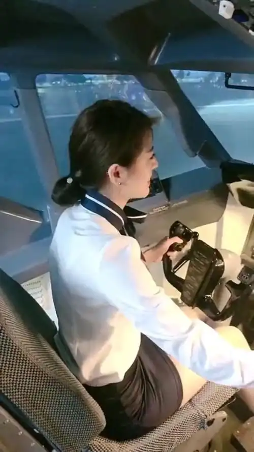 第一次见女机长,这飞机开的,真稳!