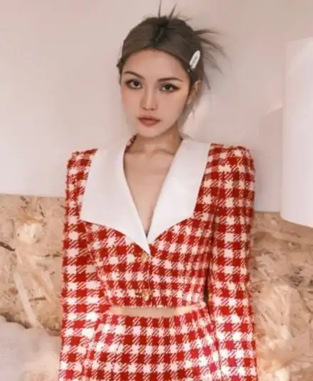 互联网没有记忆周扬青晒童年照回应整容质疑四任男友颜值好高