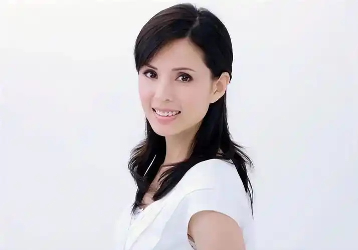 却一生悲惨,始终没等到她的杨过_李若彤_季天笙_气质