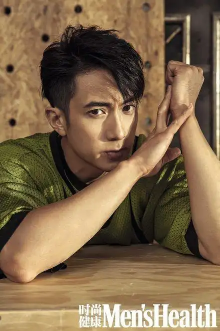 吴尊蓄起了胡子?这造型还是第一次见