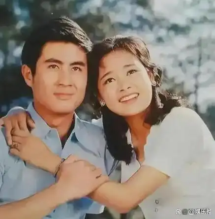 美籍演员张瑜:爆火后离婚,现67岁无子女孤身一人对前夫仍有感觉