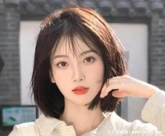 短发造型2022年zui新款女图片,学生也能剪的帅气减龄发型