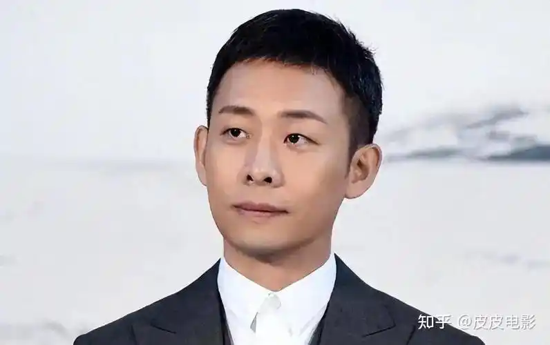 张译一出场,打破所有传言,能给他化解"危机"的人,还是陈思诚 - 知乎