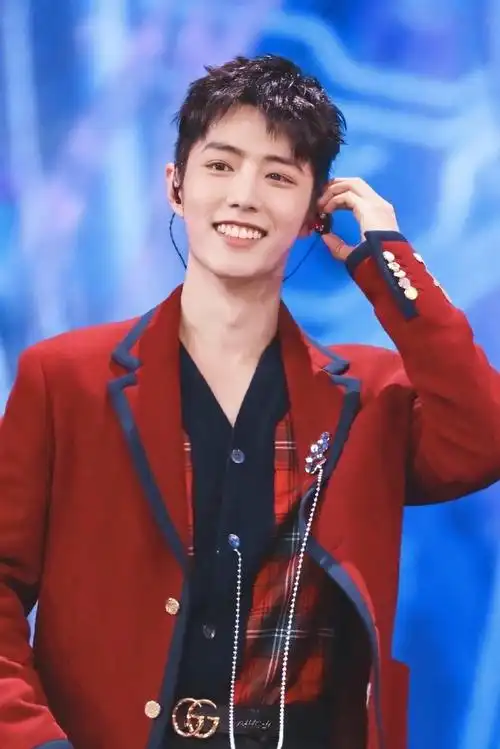 肖战红衣战神野子舞台太燃了##肖战东方卫视跨年