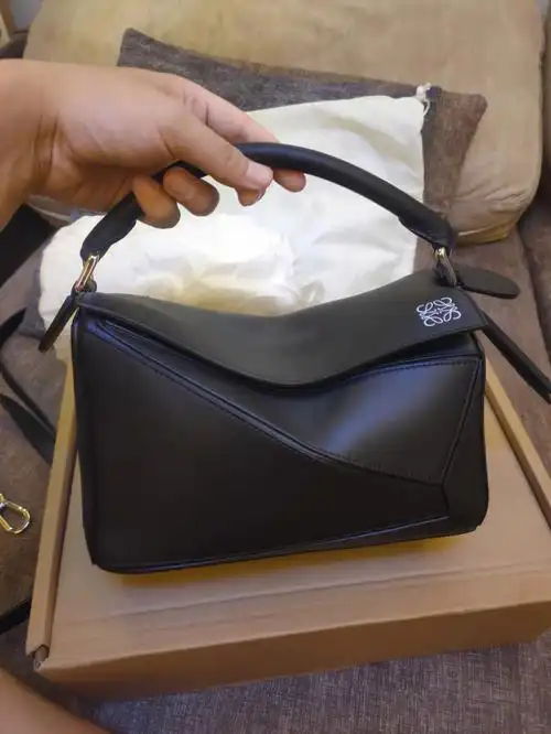 loewe罗意威puzzle黑色小号napa皮