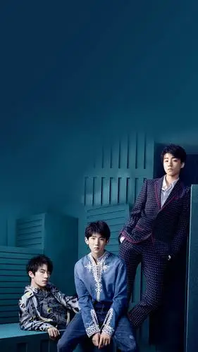 tfboys 三人 十年 一起走