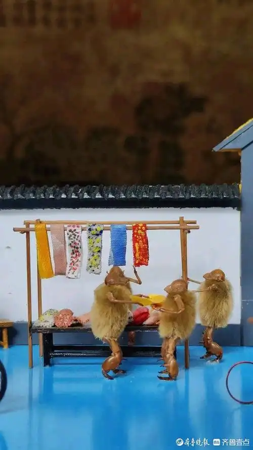 指尖塑造毛猴七十二变济南非遗传承人趵突泉畔展示传统手艺