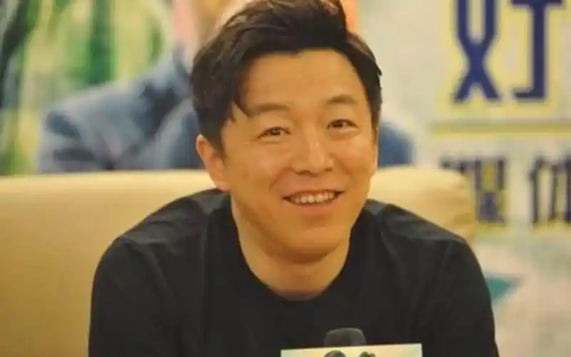 黄渤情商有多高?被问身为影帝如何突破自己,一句话全场爆笑鼓掌