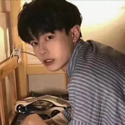 非常高冷的男生头像帅气男生超拽图片