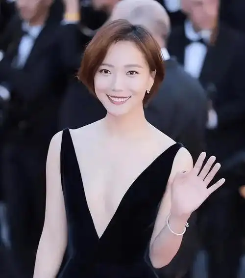 王珞丹从坚定不拍裸戏,到近乎全裸出镜!起底"过气花旦"上位史